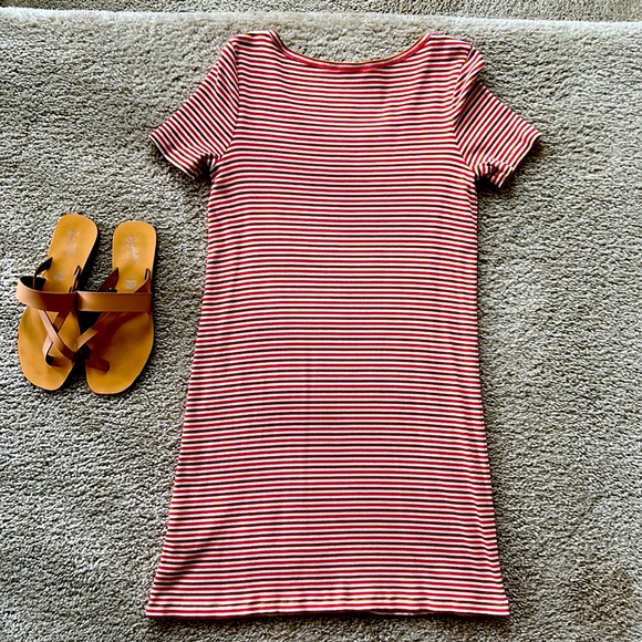 Madewell Swingy Tee Dress in Stripe - Picture 5 of 8